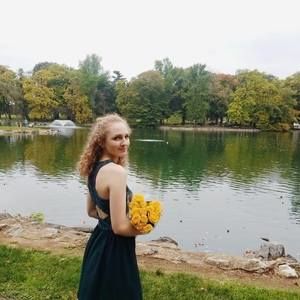 Meet your Posher, Elizabeth